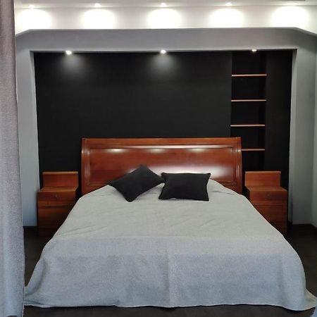 Apartment On Nazarbayeva 77 Ałma Ata Zewnętrze zdjęcie