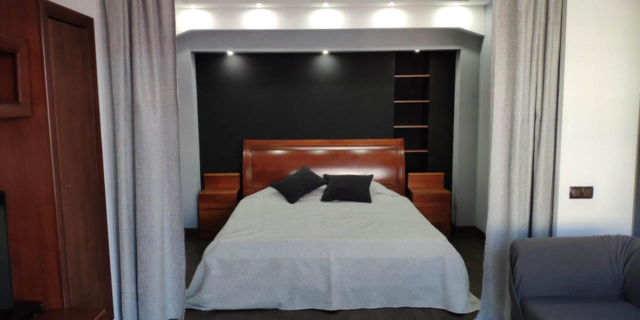 Apartment On Nazarbayeva 77 Ałma Ata Zewnętrze zdjęcie