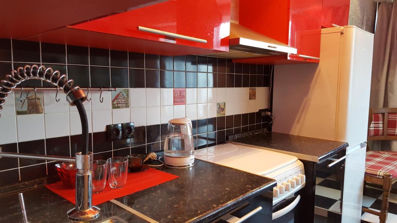 Apartment On Nazarbayeva 77 Ałma Ata Zewnętrze zdjęcie
